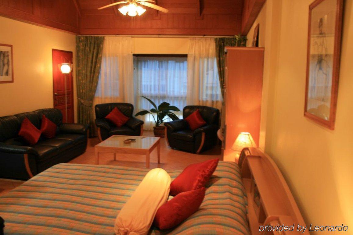 Aquarius Gay Guesthouse & Sauna Patong Стая снимка